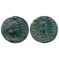 copy of Theodora - AE nummus - PIETAS ROMANA - Trier - RIC.65